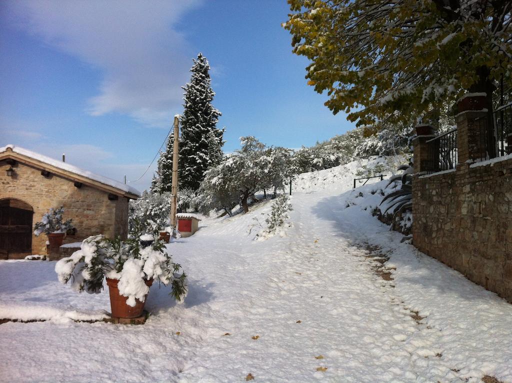 Agriturismo Villa Gabbiano Capodacqua  Екстериор снимка